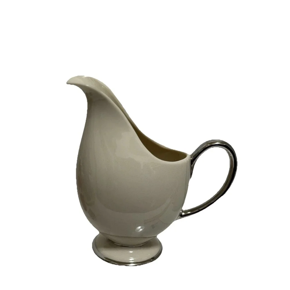 FRANCISCAN‎ HUNTINGTON CREAMER 8 OZ PLATINUM HANDLE & PLATINUM TRIM